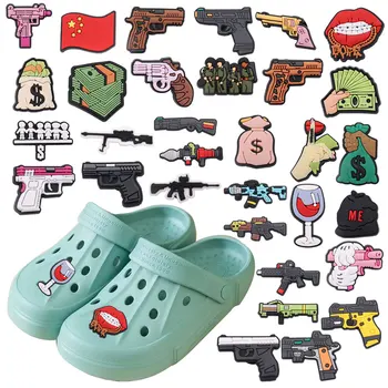 Ново записване, 1 бр., ключодържатели за обувки, Играчки пистолети, Револвер, аксесоари за чантата си, PVC, детска обтегач за обувки, подходящи гривни, подарък за рожден Ден
