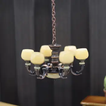 Тавана лампа за куклена къща, реалистични миниатюрни модели на полилея за куклена къща, изискана плафониери за украса на една малка мебели